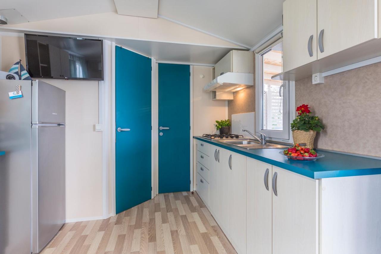 West Coast Mobilhome With Xxl Terrace Tar-Vabriga Exteriér fotografie
